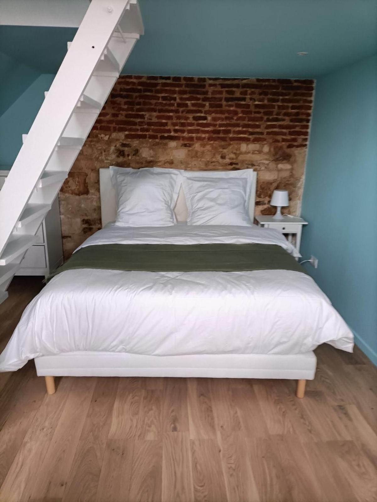 Le Papillon Bleu Daire Honfleur Dış mekan fotoğraf